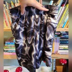 Atheltic Works Boys Medium 8 Shorts